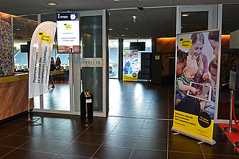 L'entrée du stade Wankdorf dans le hall de l'événement "Jeunesse et médias".